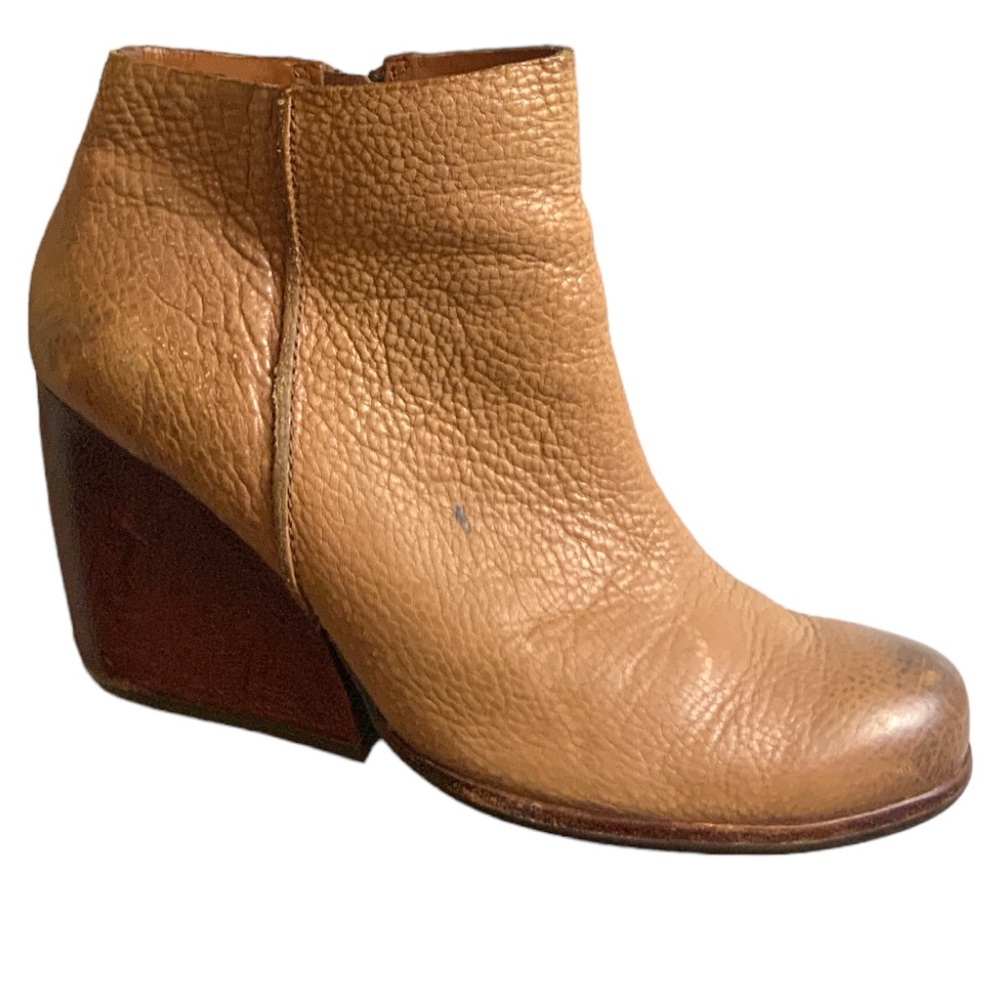 Kork-Ease Natalya Tan pebble leather ankle round toe wedge ankle booties Sz 9.5